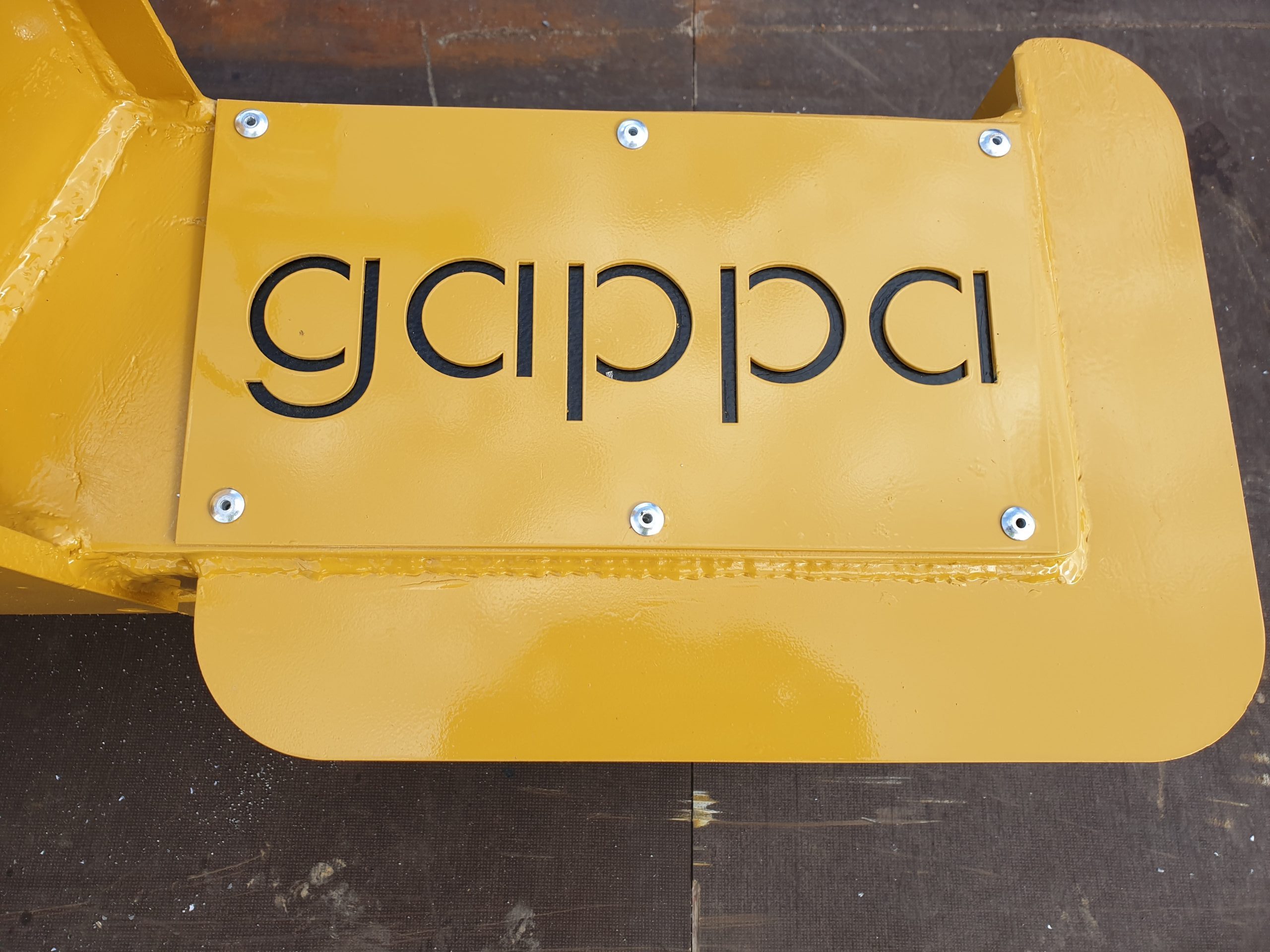 Vypálené kovové logo Gappa s.r.o.